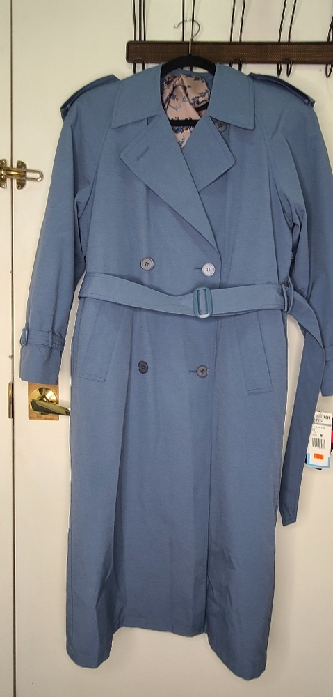 BNWT Vintage London Fog Trench coat